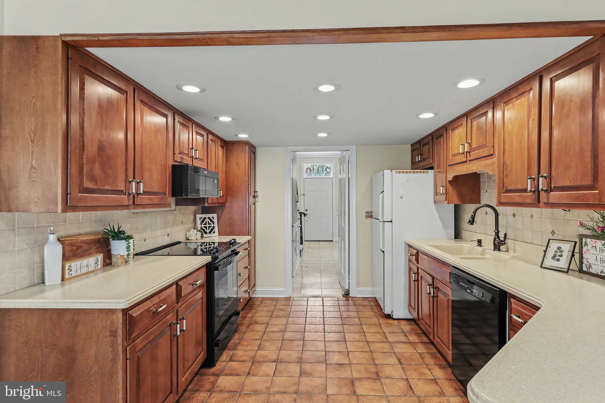 HERITAGE ACRES - Residential