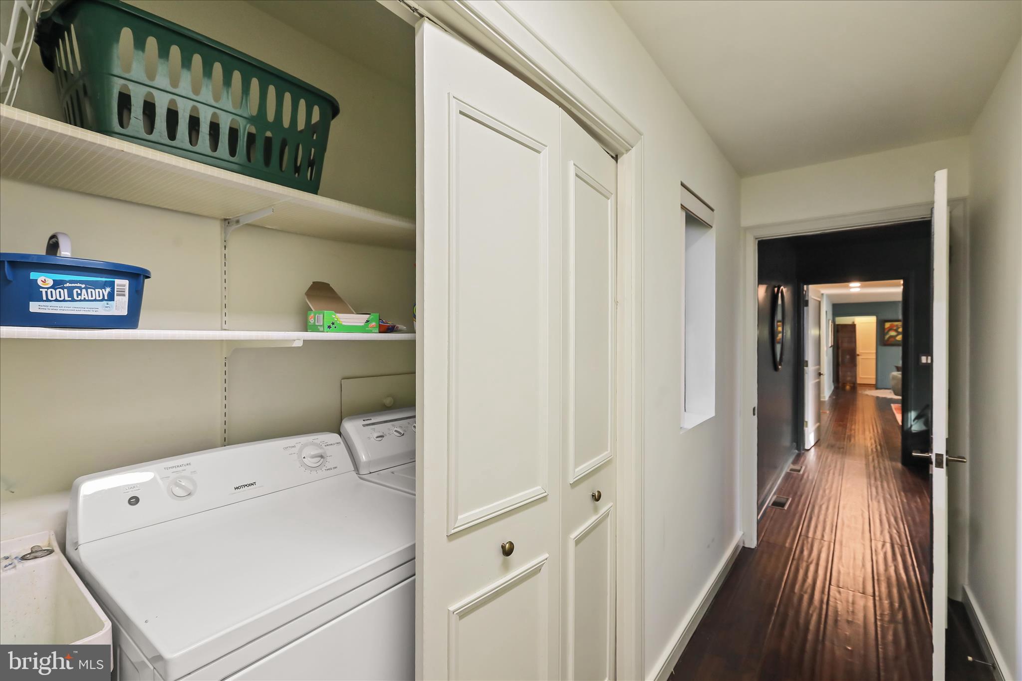 SCHOOL LANE HILLS - Residential
