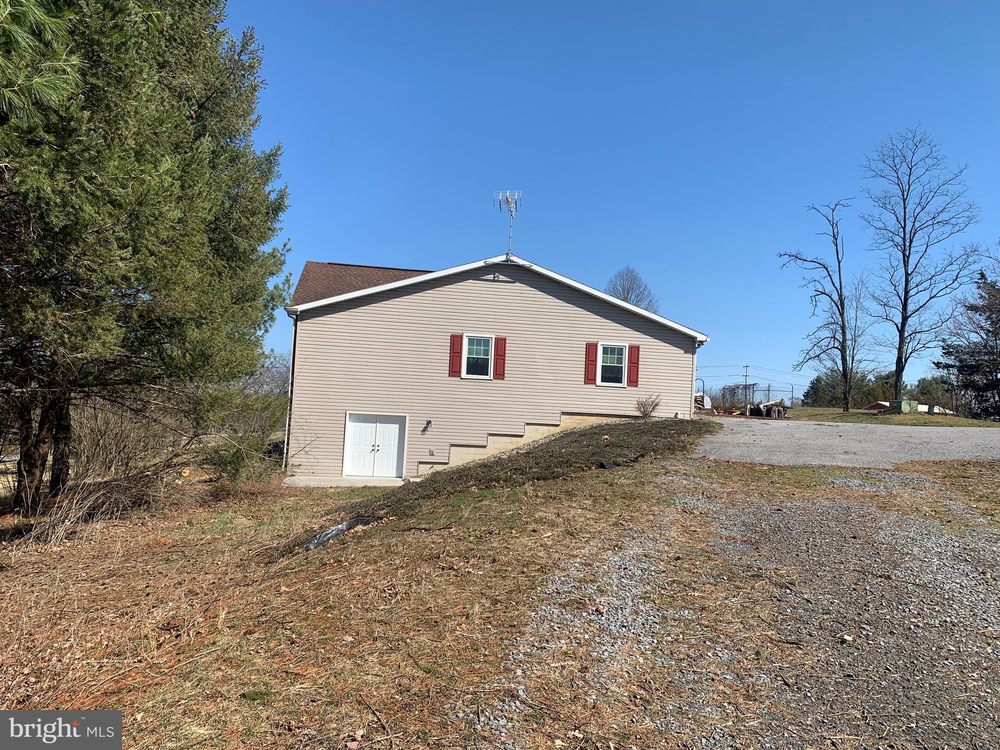 NEWVILLE BOROUGH - Residential