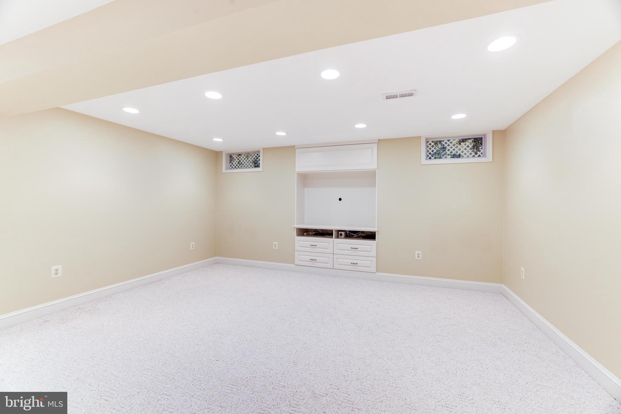 FRANKLIN PARK - Residential