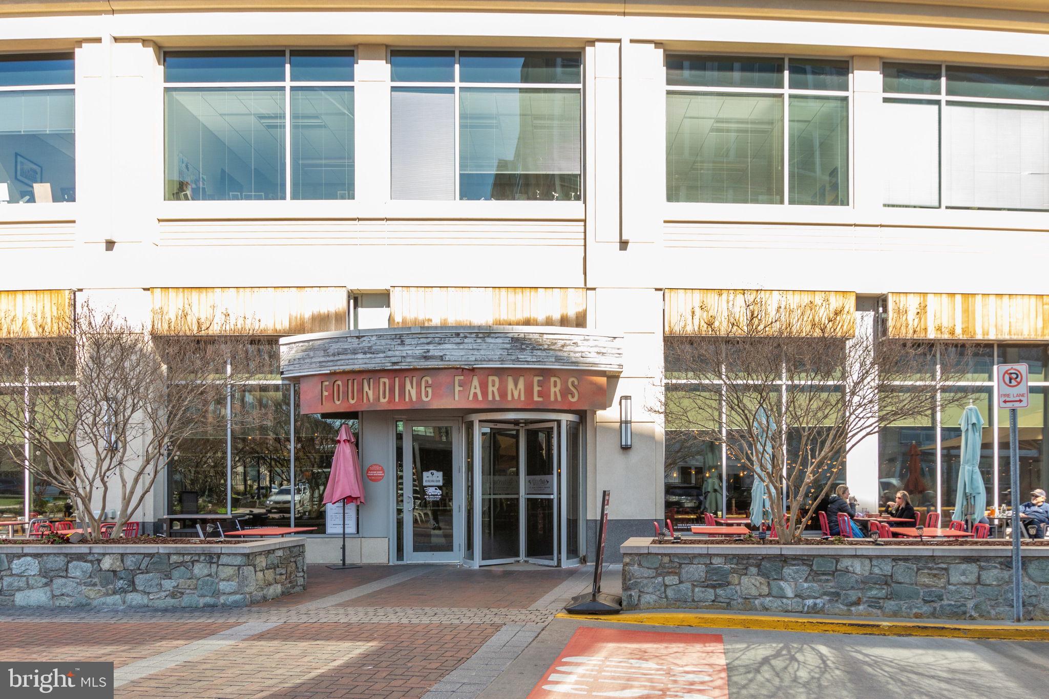 PARK POTOMAC - Residential