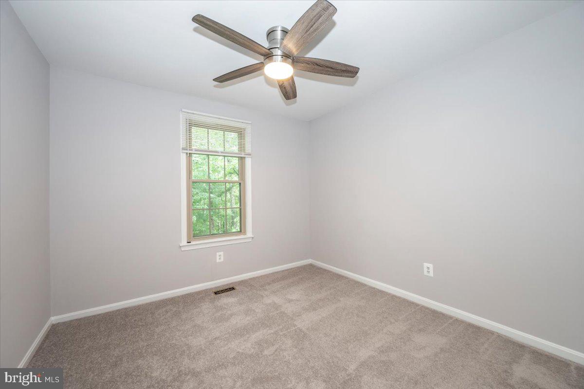 SHADOW OAK - Residential