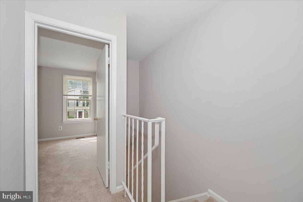 SHADOW OAK - Residential