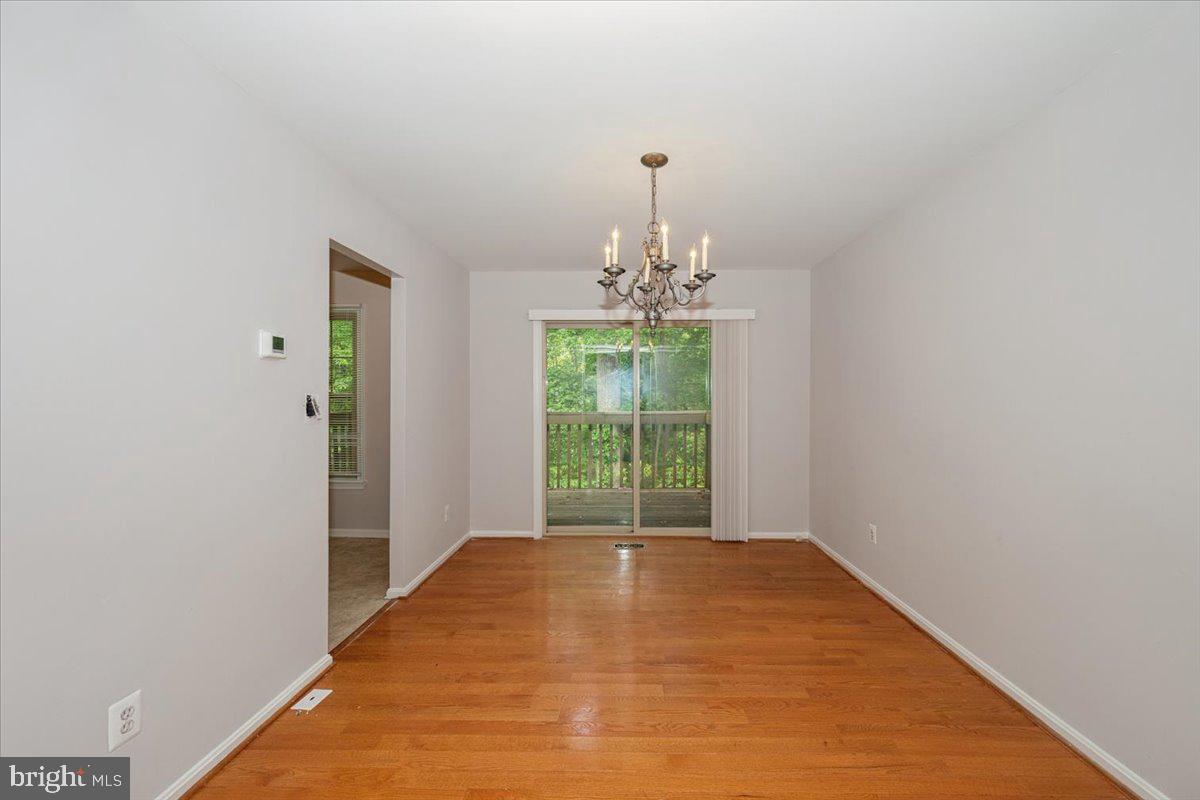 SHADOW OAK - Residential