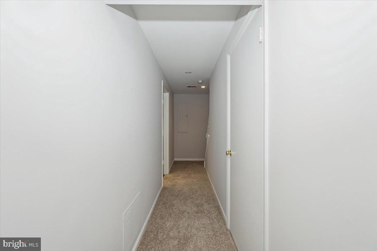 SHADOW OAK - Residential