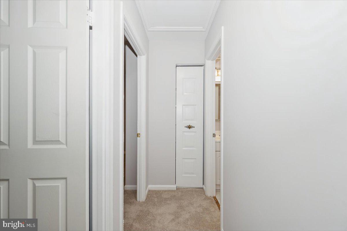 SHADOW OAK - Residential