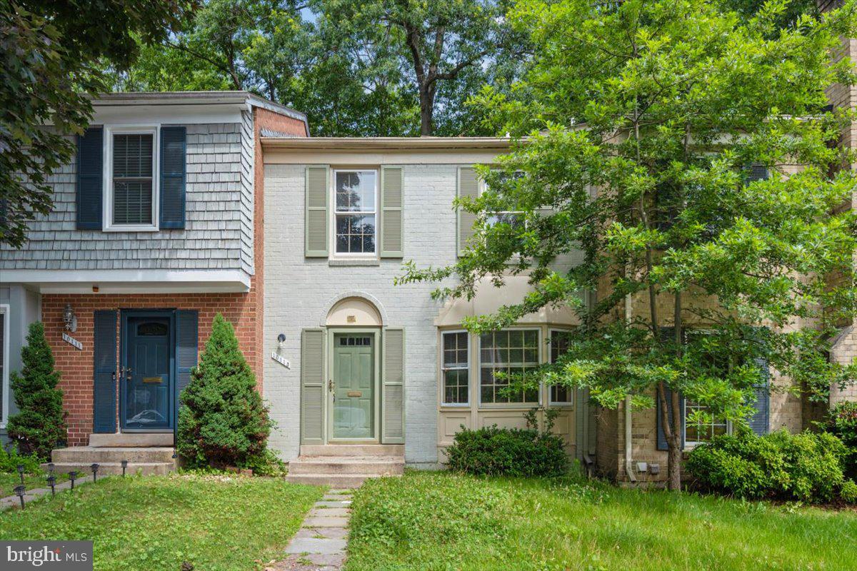 SHADOW OAK - Residential