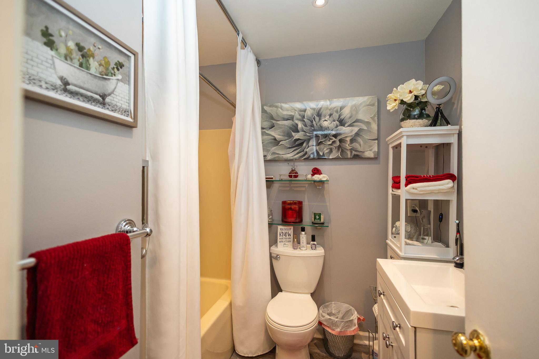 CHERRY HILL - Residential