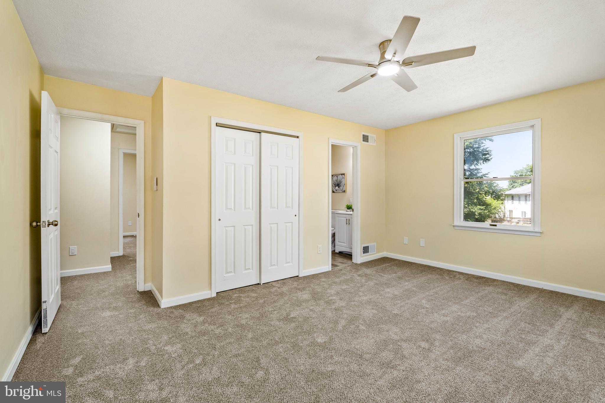 VILLAGE KNOLL - Residential