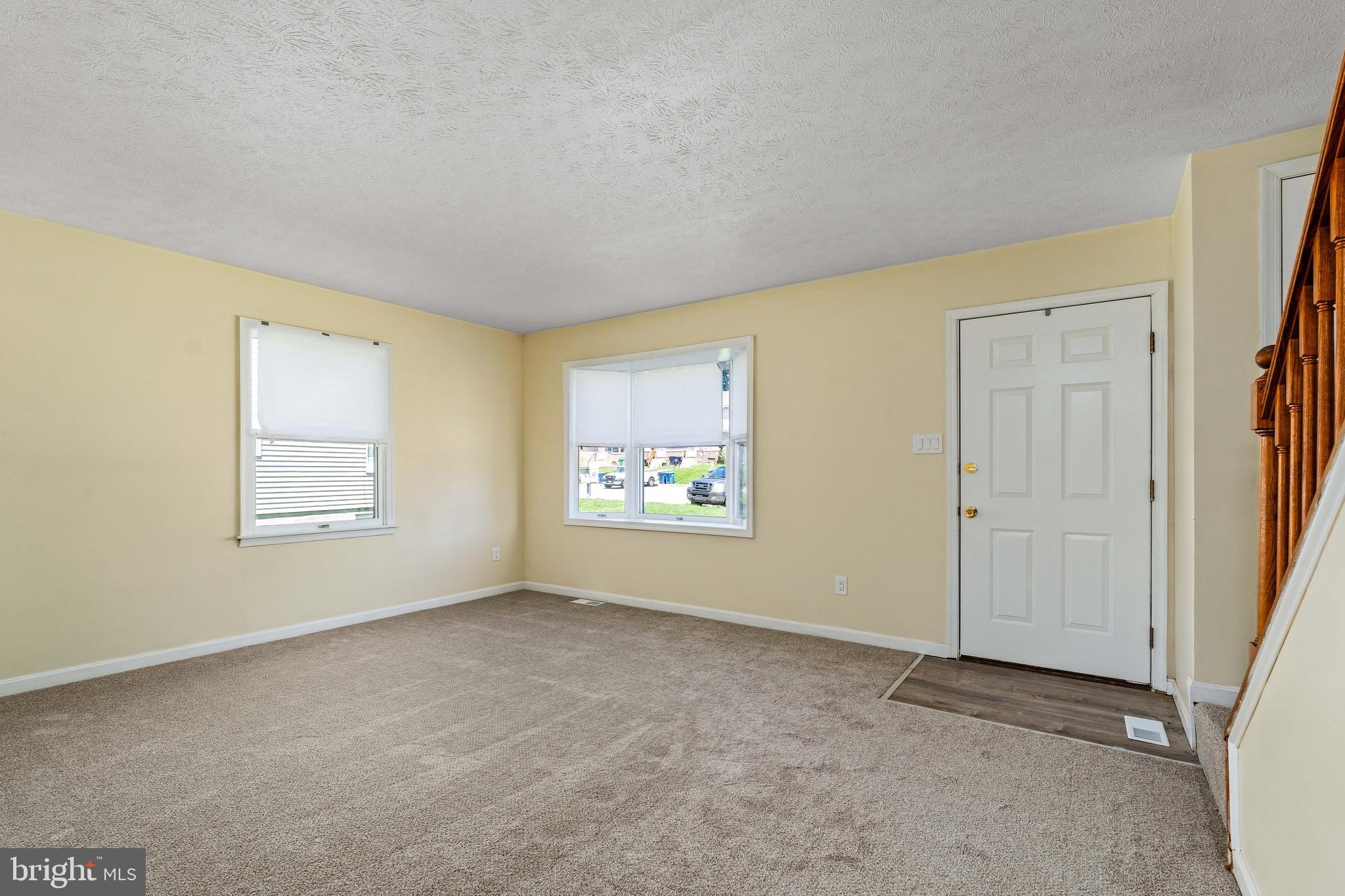 VILLAGE KNOLL - Residential