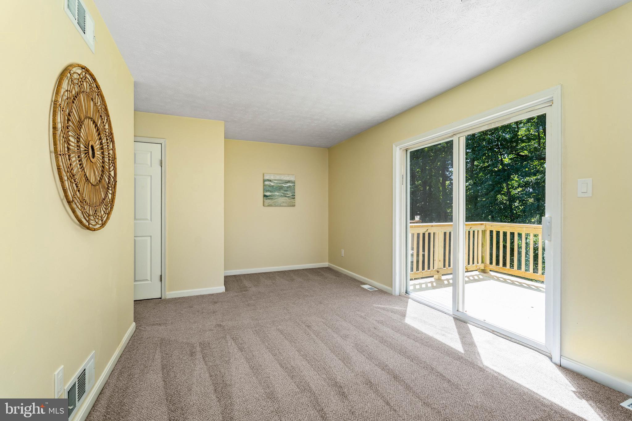 VILLAGE KNOLL - Residential