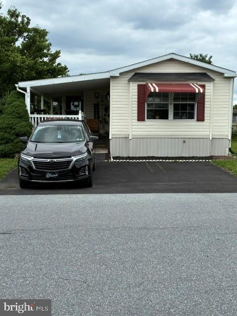 COUNTRY ACRES GOLD - Residential
