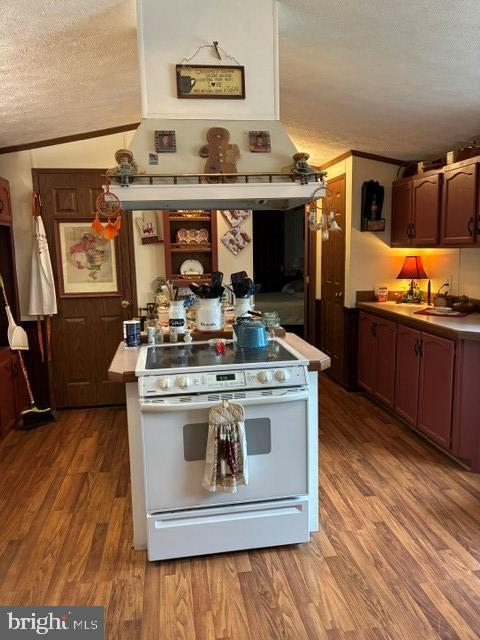 COUNTRY ACRES GOLD - Residential