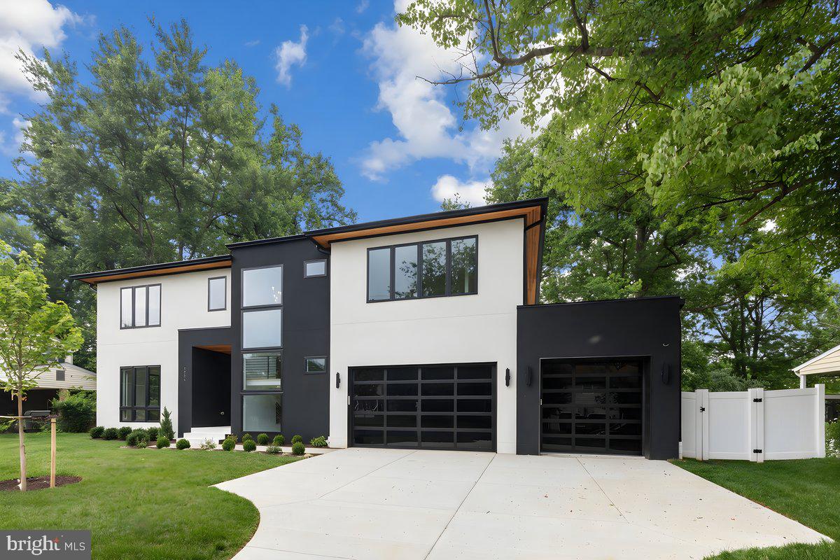 MARSHALL WOODS - Residential