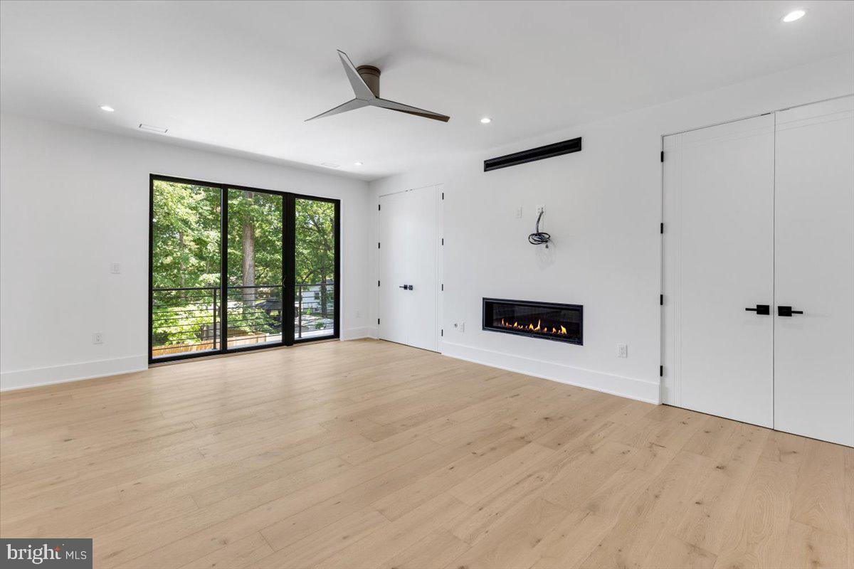 MARSHALL WOODS - Residential