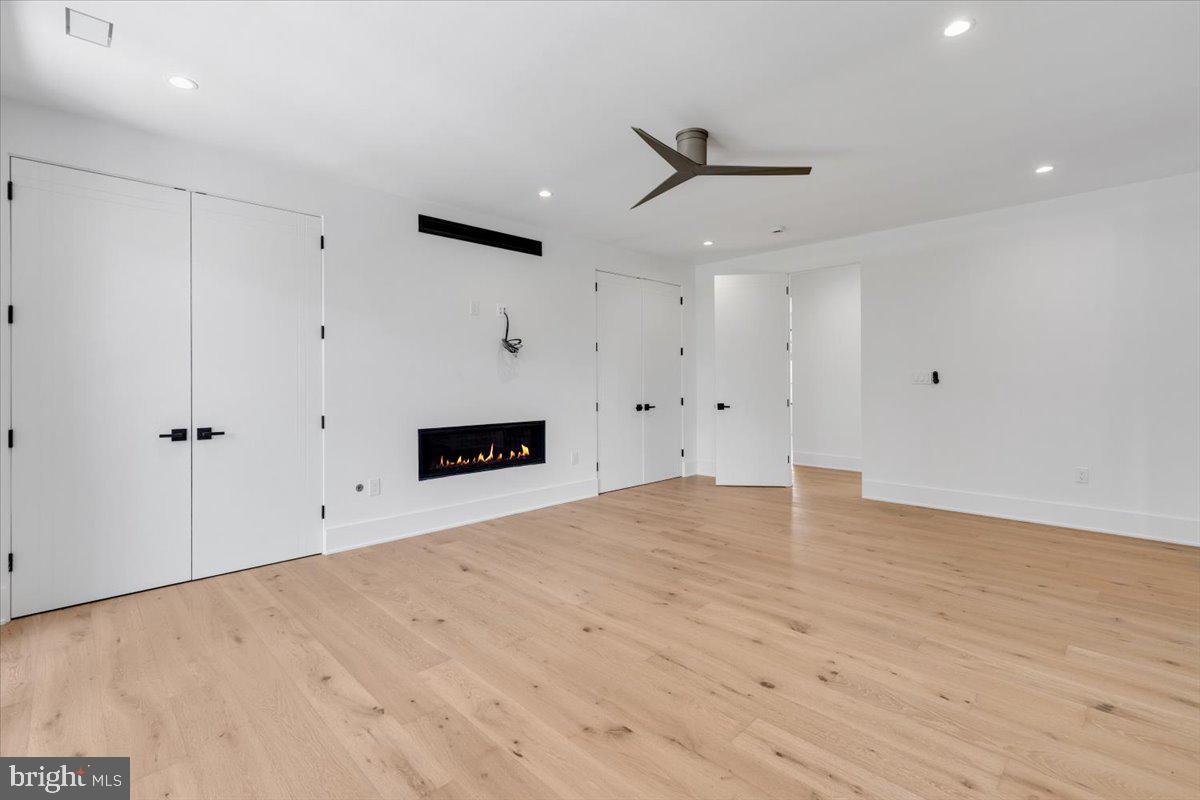 MARSHALL WOODS - Residential
