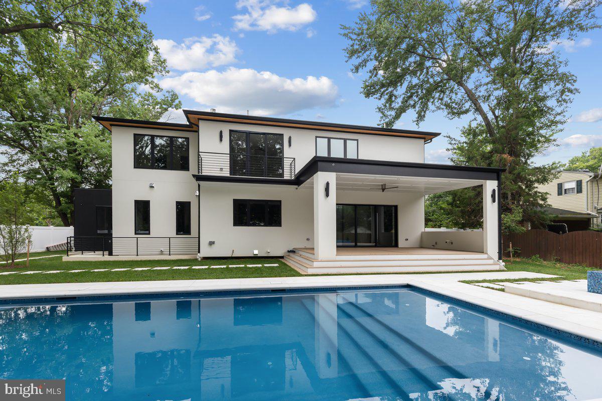 MARSHALL WOODS - Residential