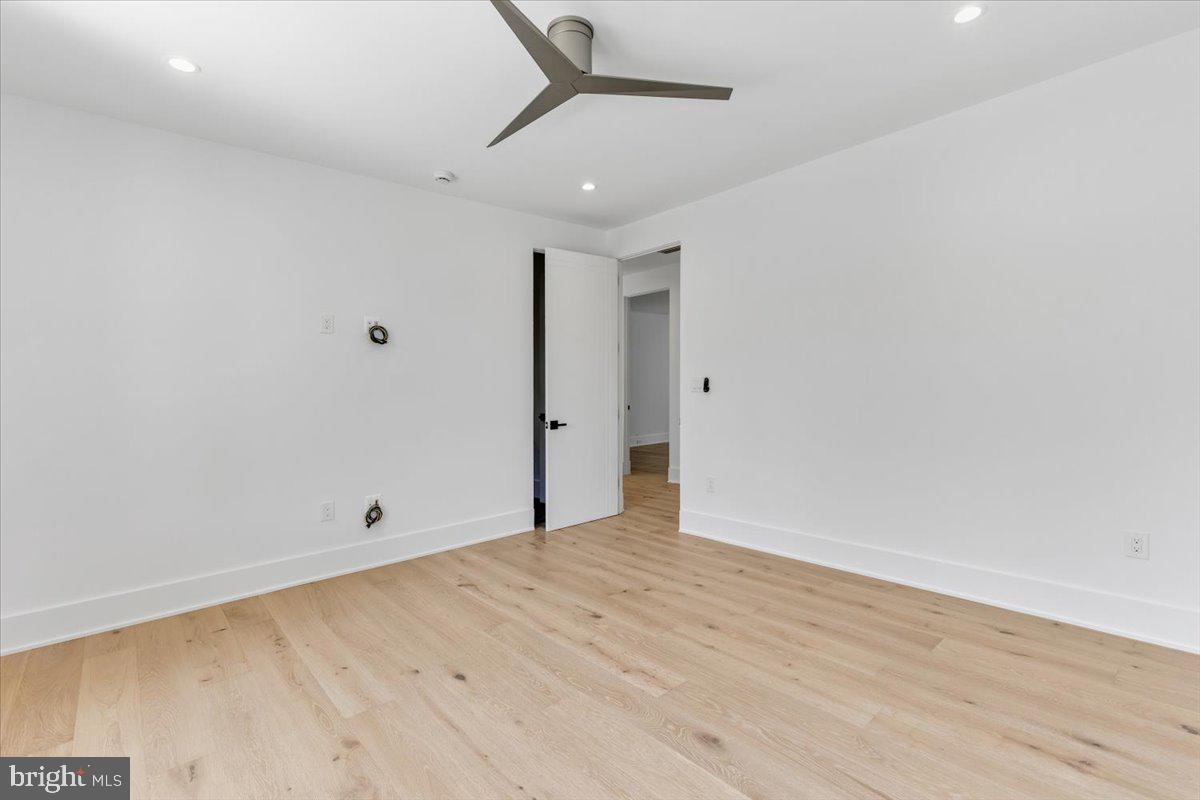 MARSHALL WOODS - Residential