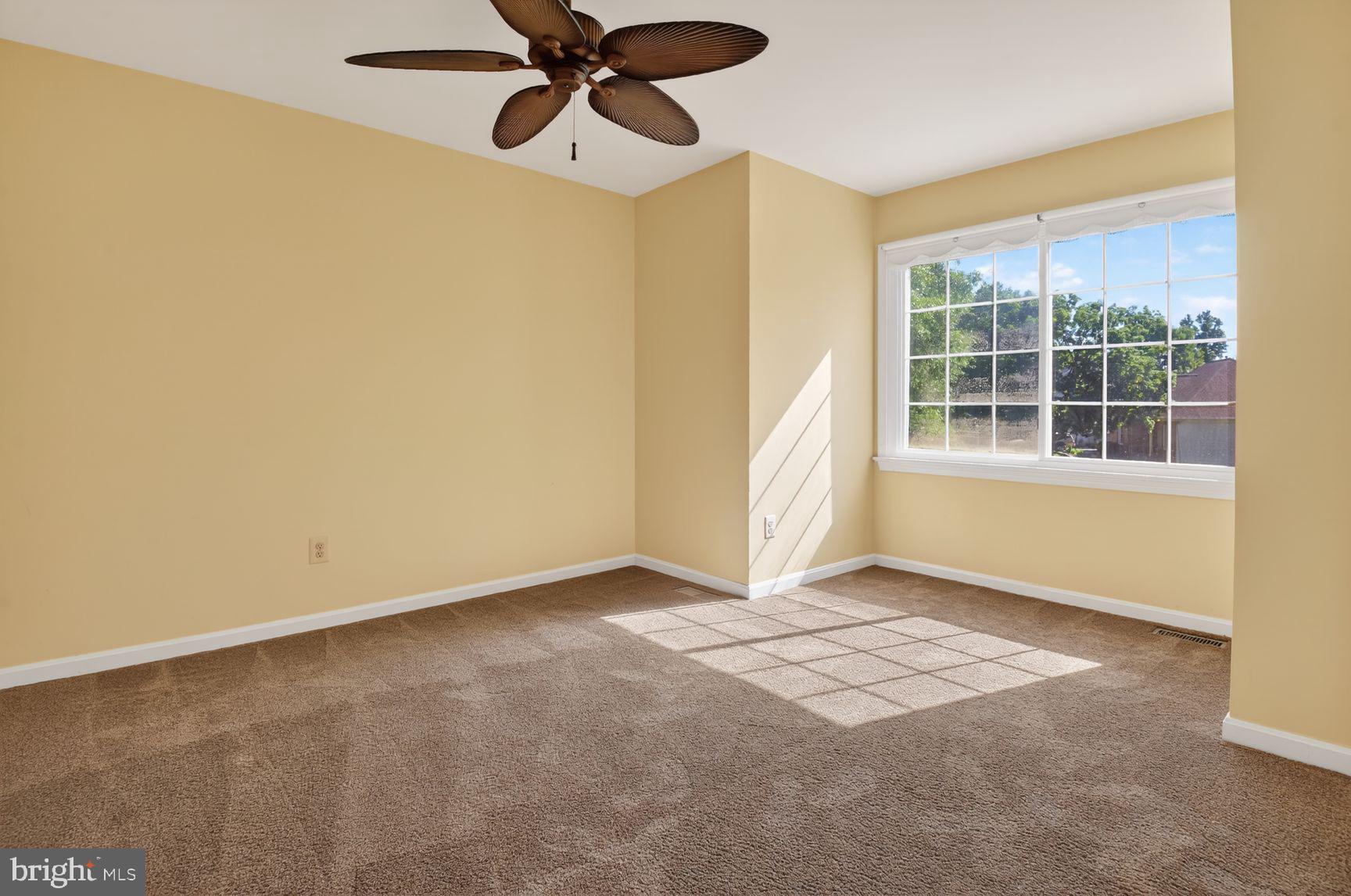 LIFESTYLE AT SULLY STATION - Residential