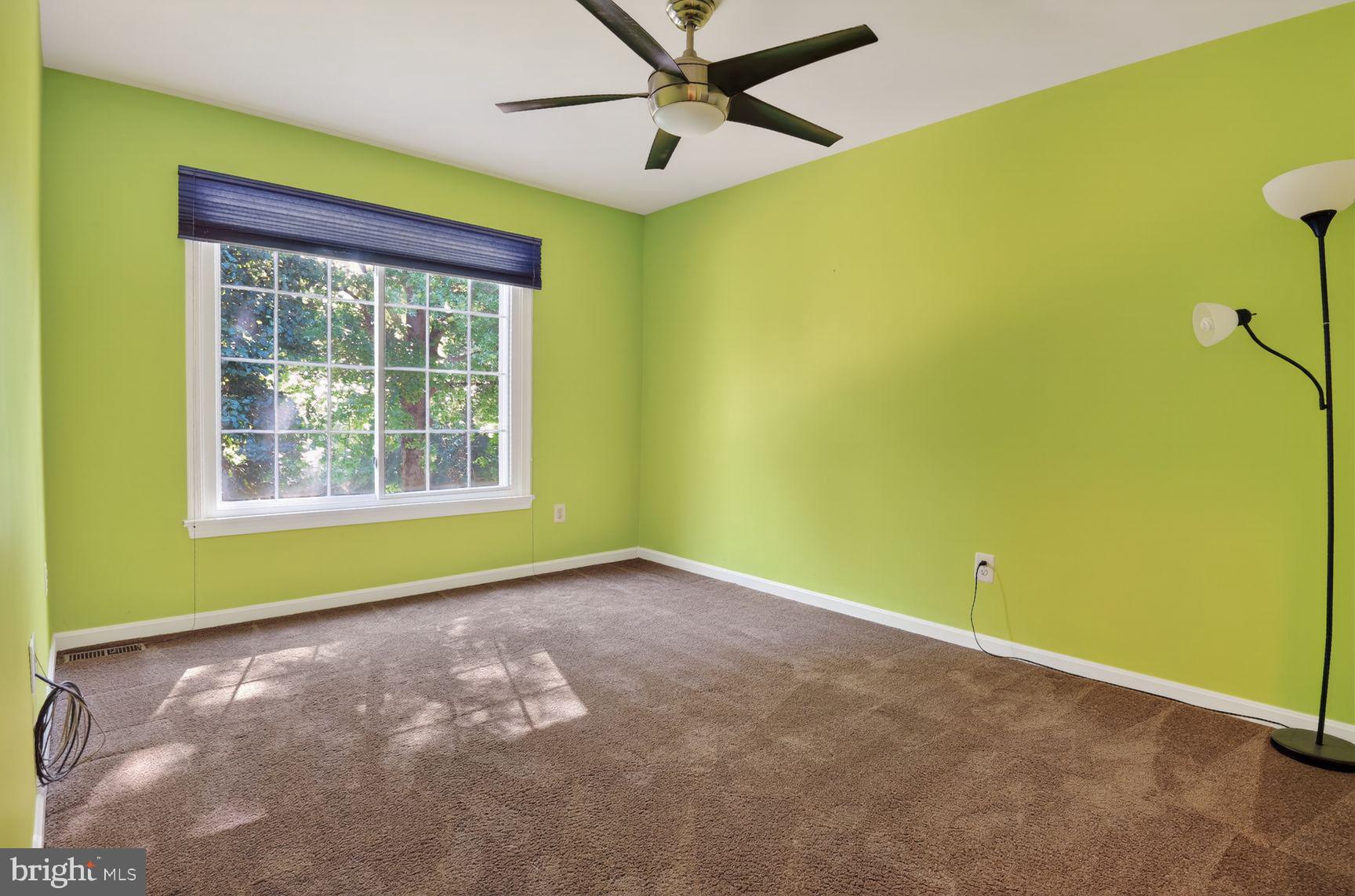 LIFESTYLE AT SULLY STATION - Residential