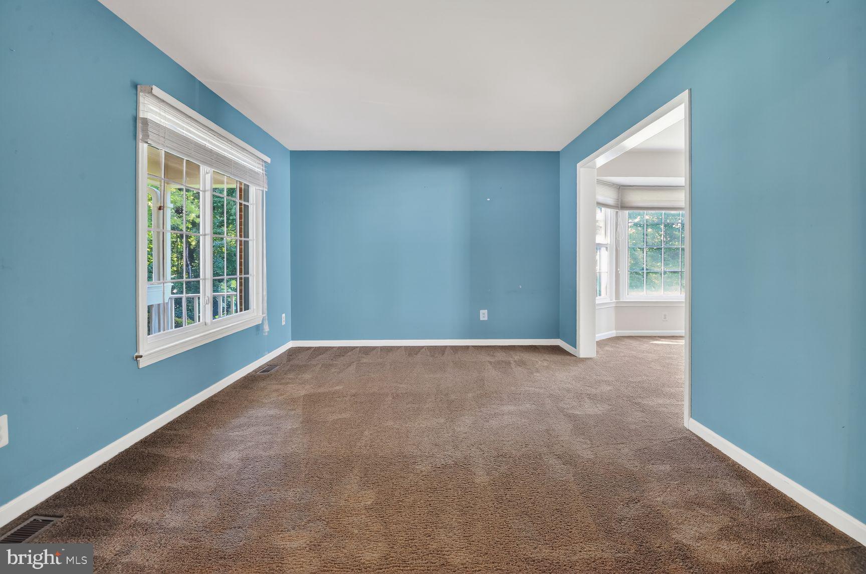 LIFESTYLE AT SULLY STATION - Residential