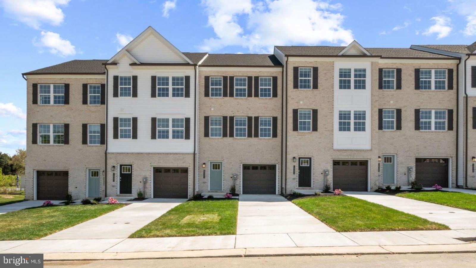 SPRING HILLS - Residential
