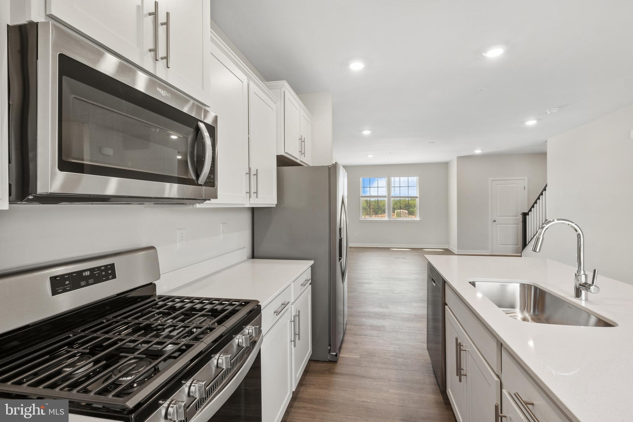 SPRING HILLS - Residential