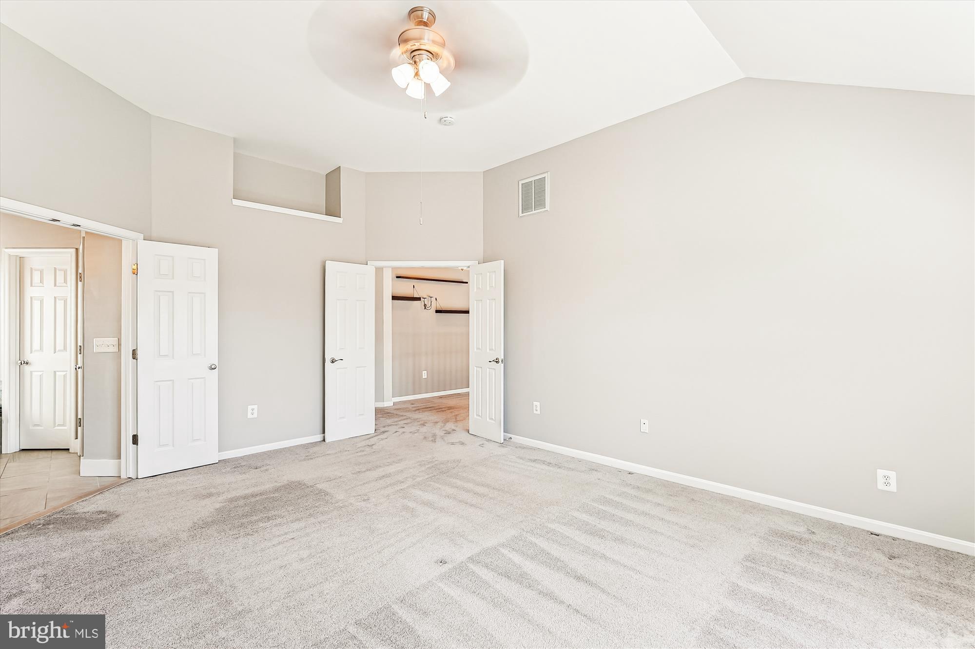 POTOMAC STATION - Residential Lease