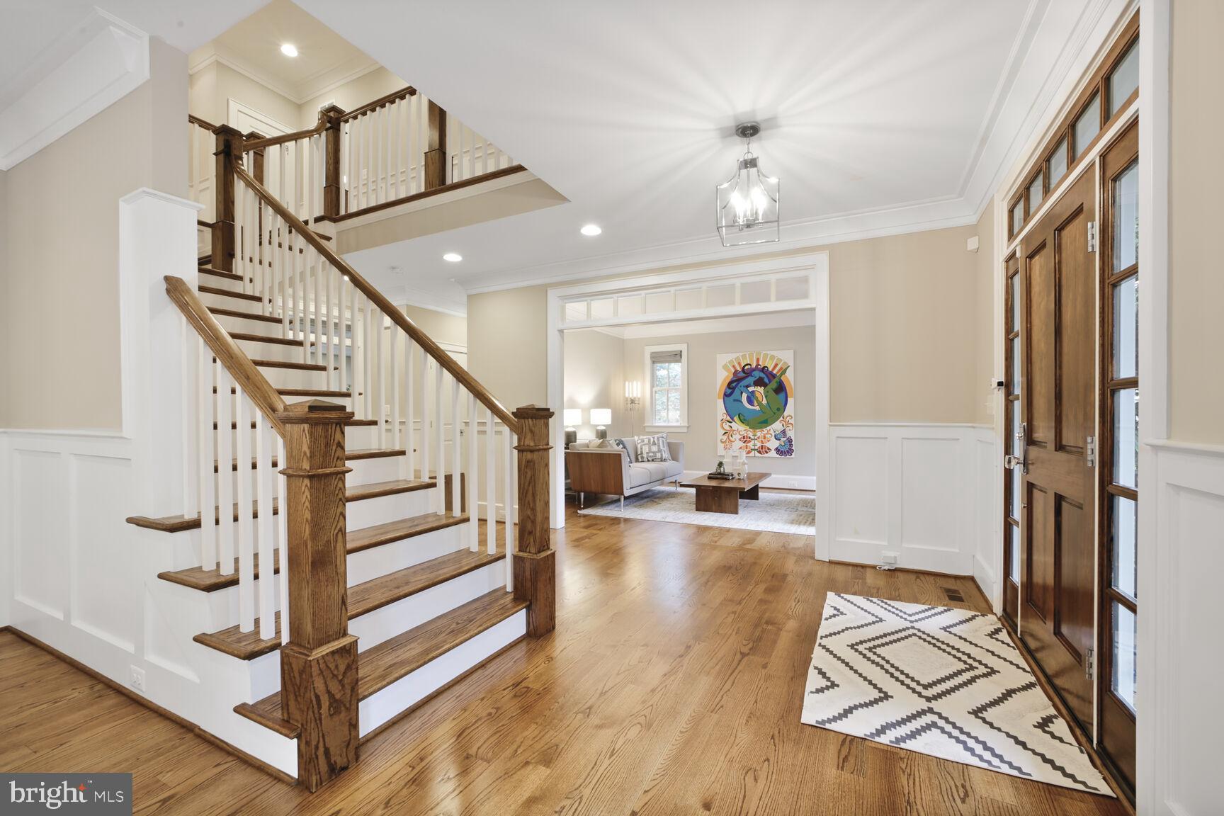 LEE HEIGHTS - Residential