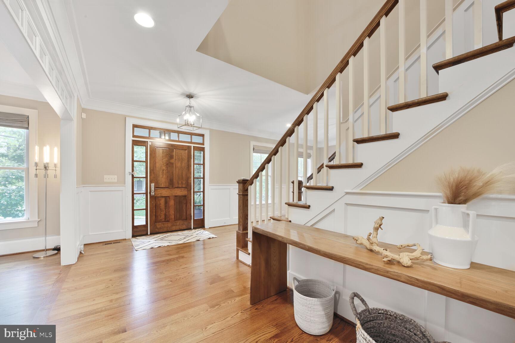 LEE HEIGHTS - Residential