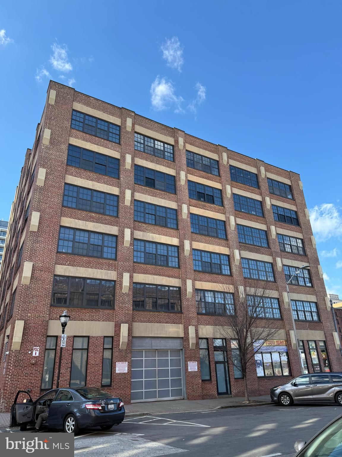 BRECO CONDOMINIUMS - Residential