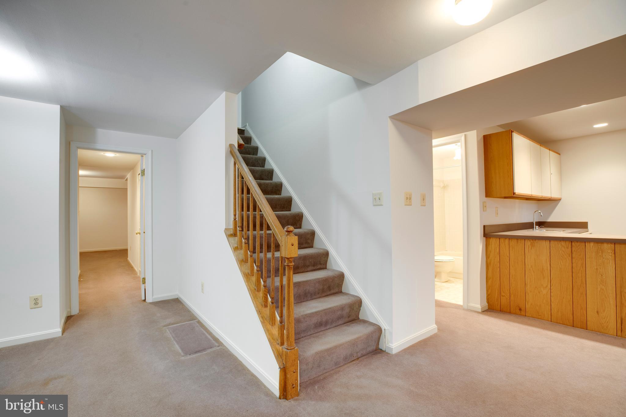 LINDSAY PARK - Residential