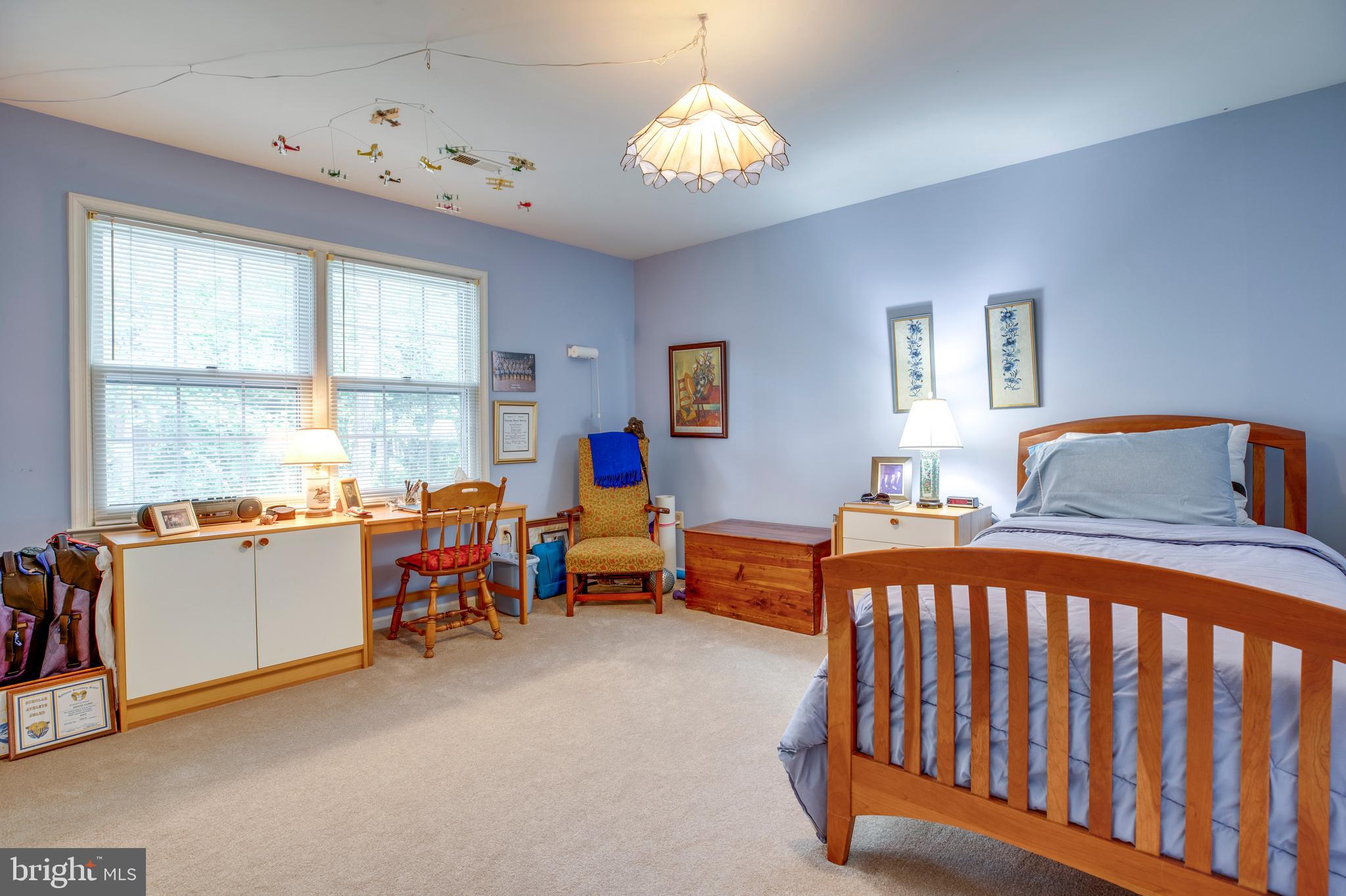 LINDSAY PARK - Residential