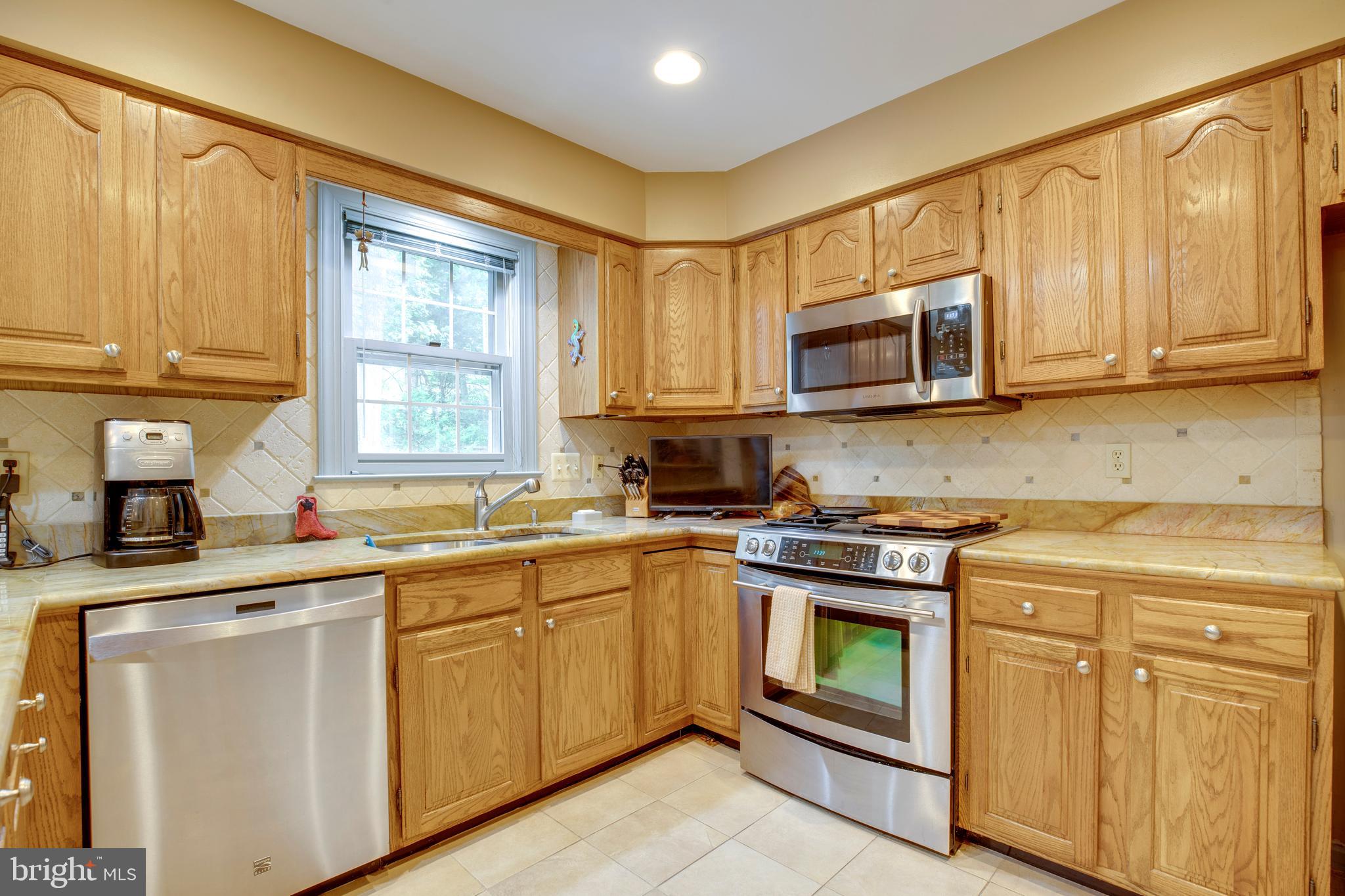 LINDSAY PARK - Residential