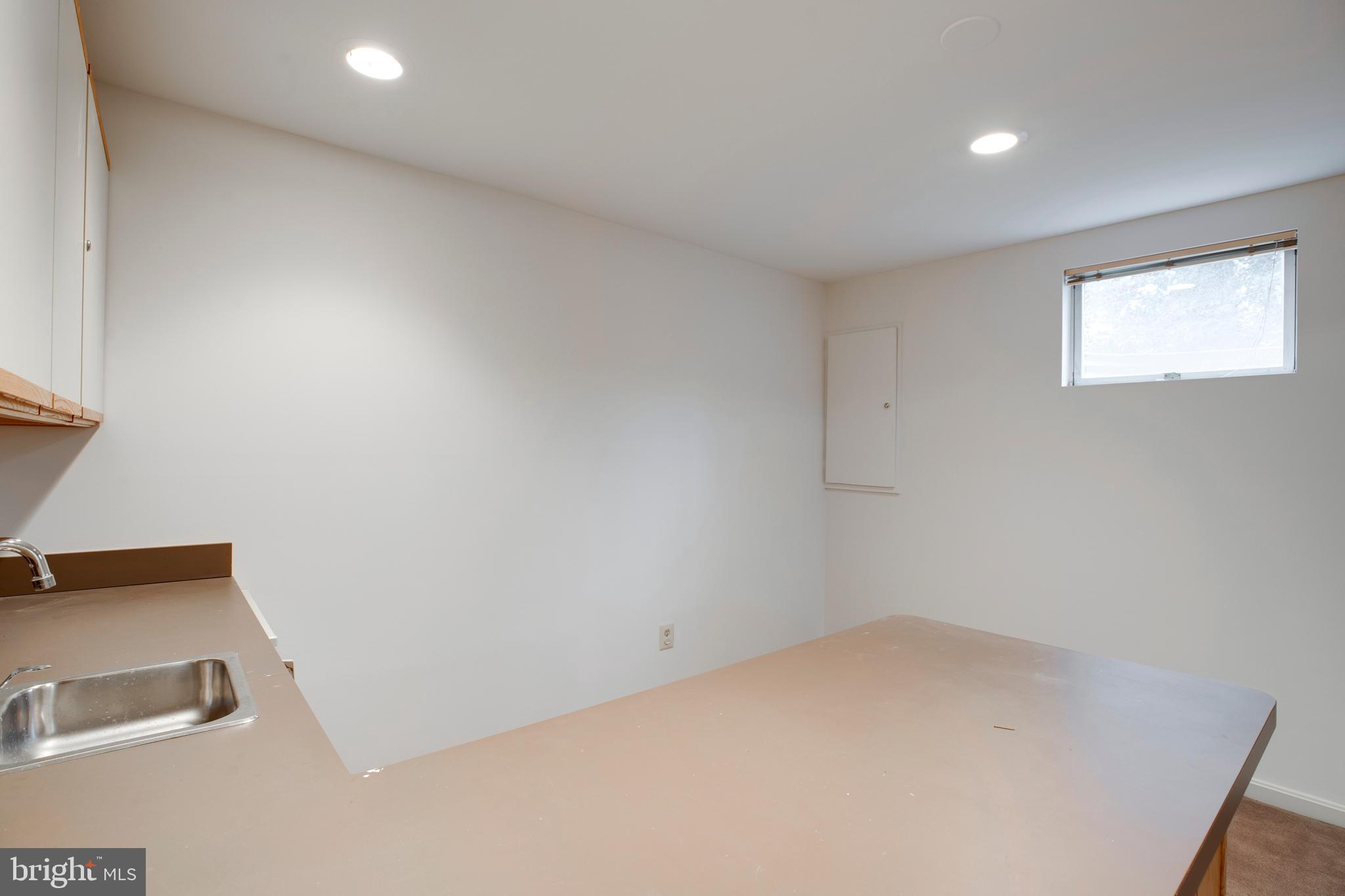 LINDSAY PARK - Residential