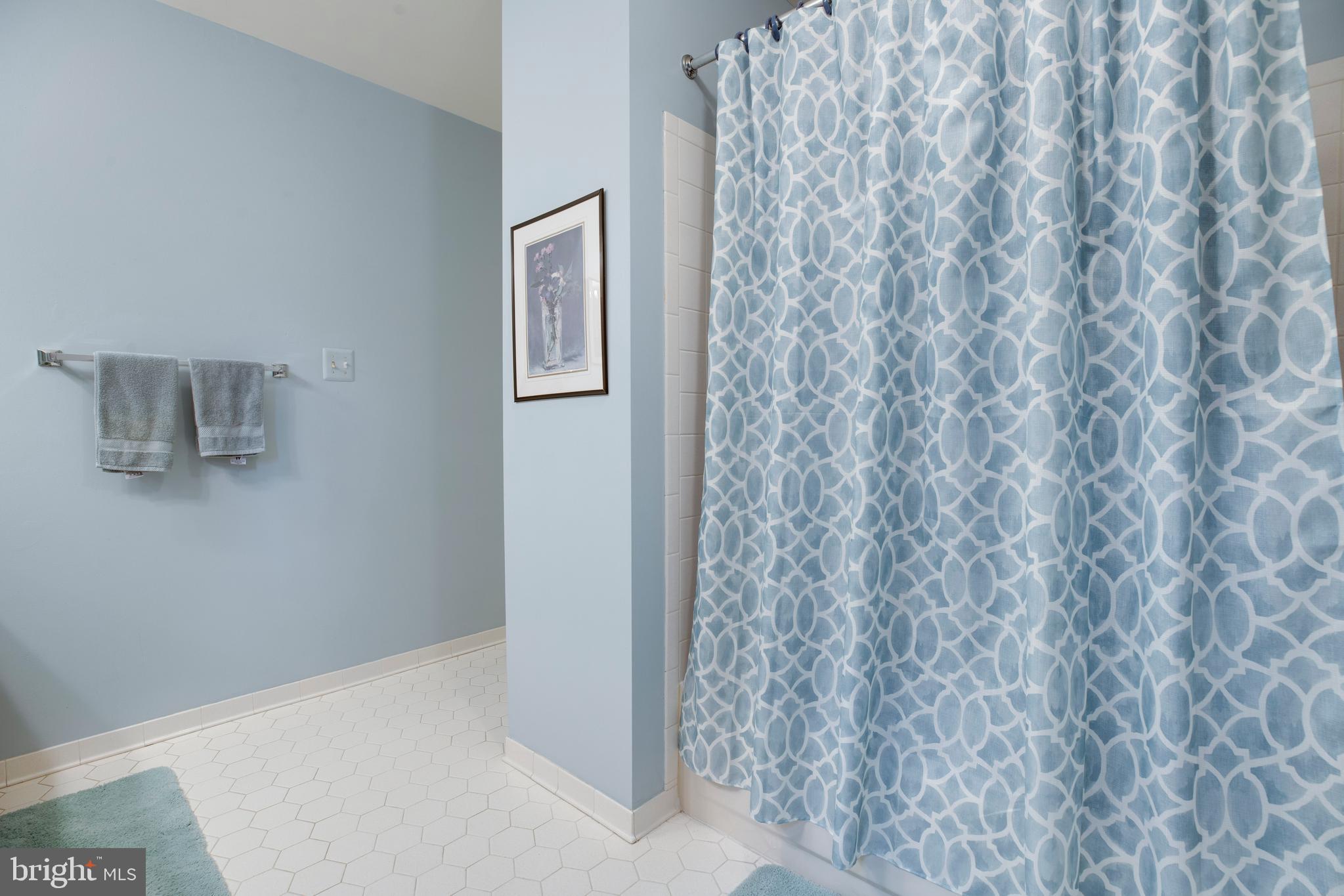LINDSAY PARK - Residential