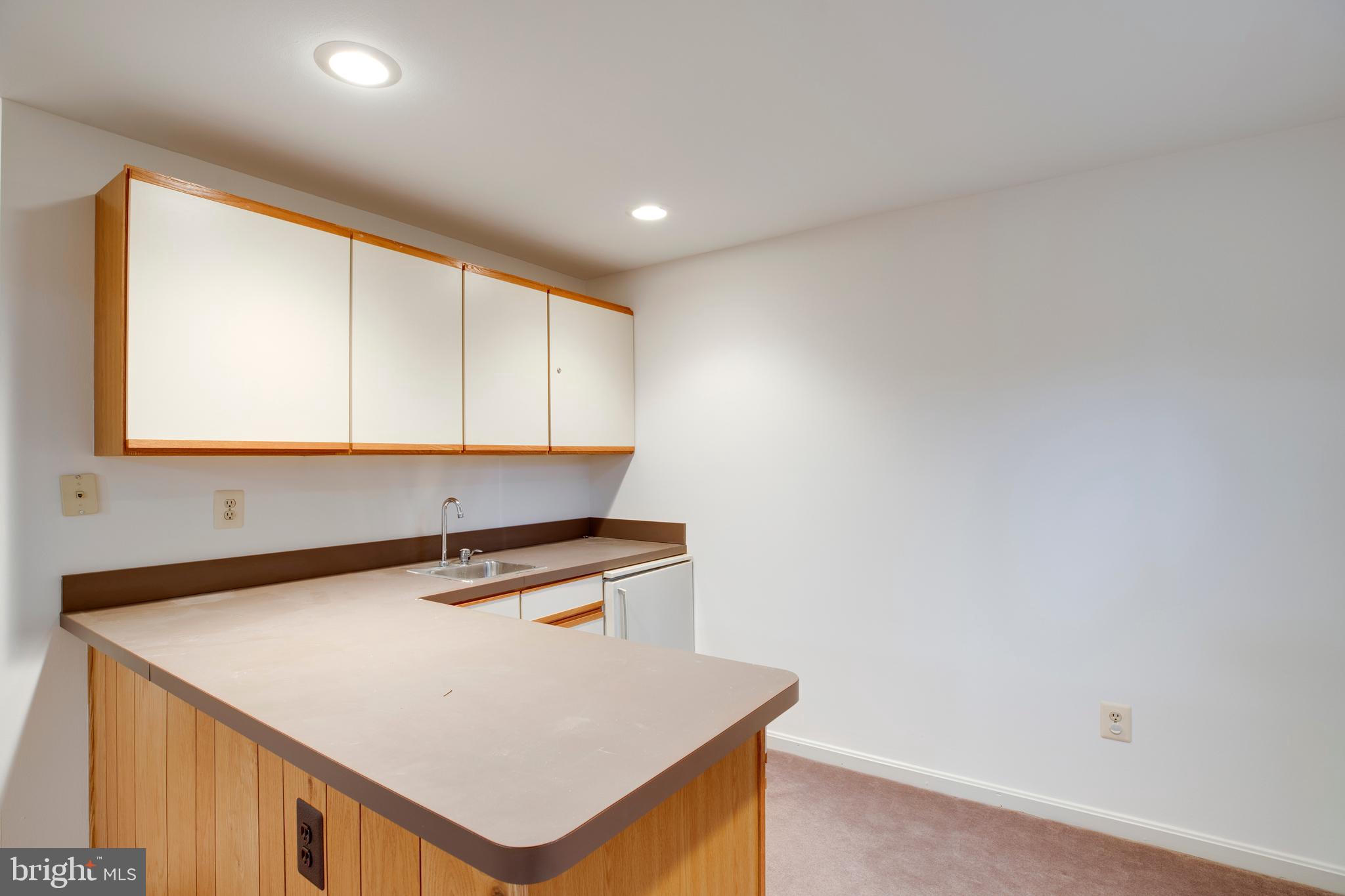 LINDSAY PARK - Residential