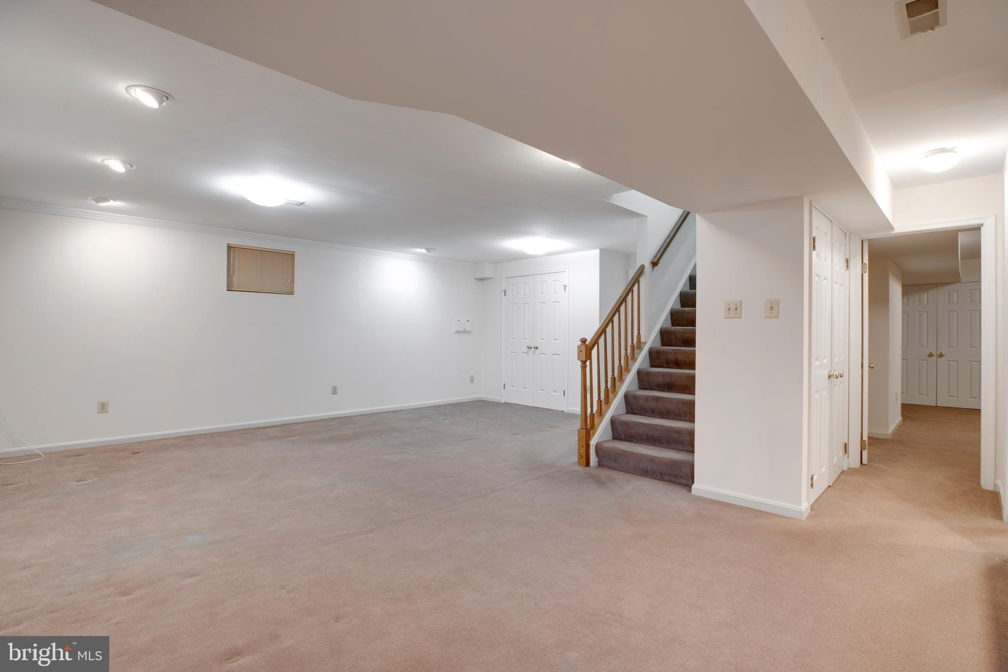 LINDSAY PARK - Residential