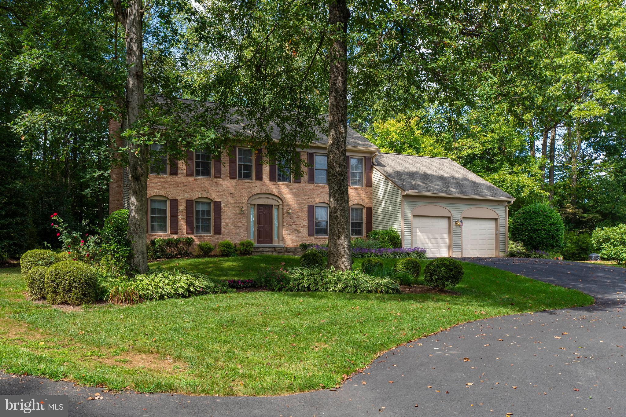 LINDSAY PARK - Residential