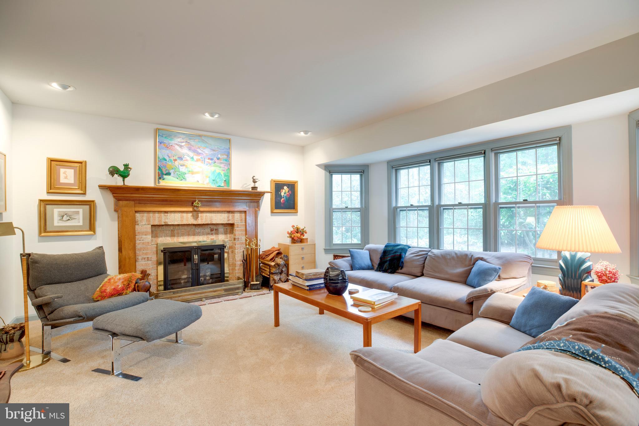 LINDSAY PARK - Residential