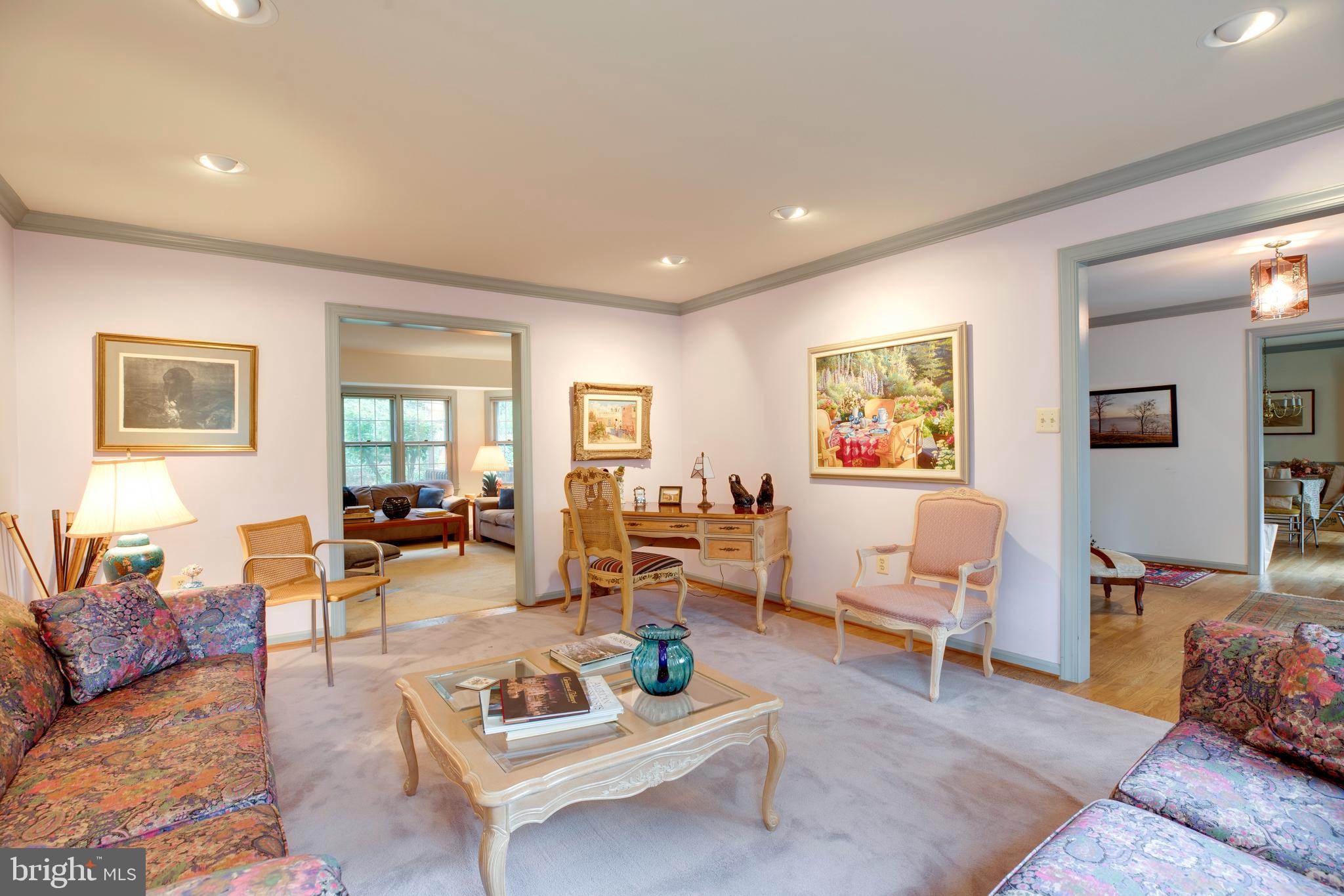 LINDSAY PARK - Residential