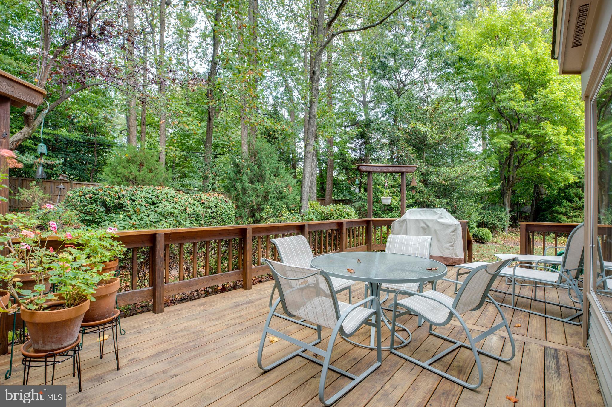 LINDSAY PARK - Residential