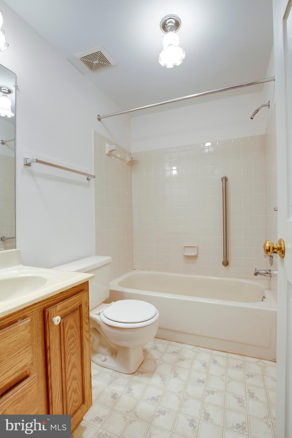 LINDSAY PARK - Residential