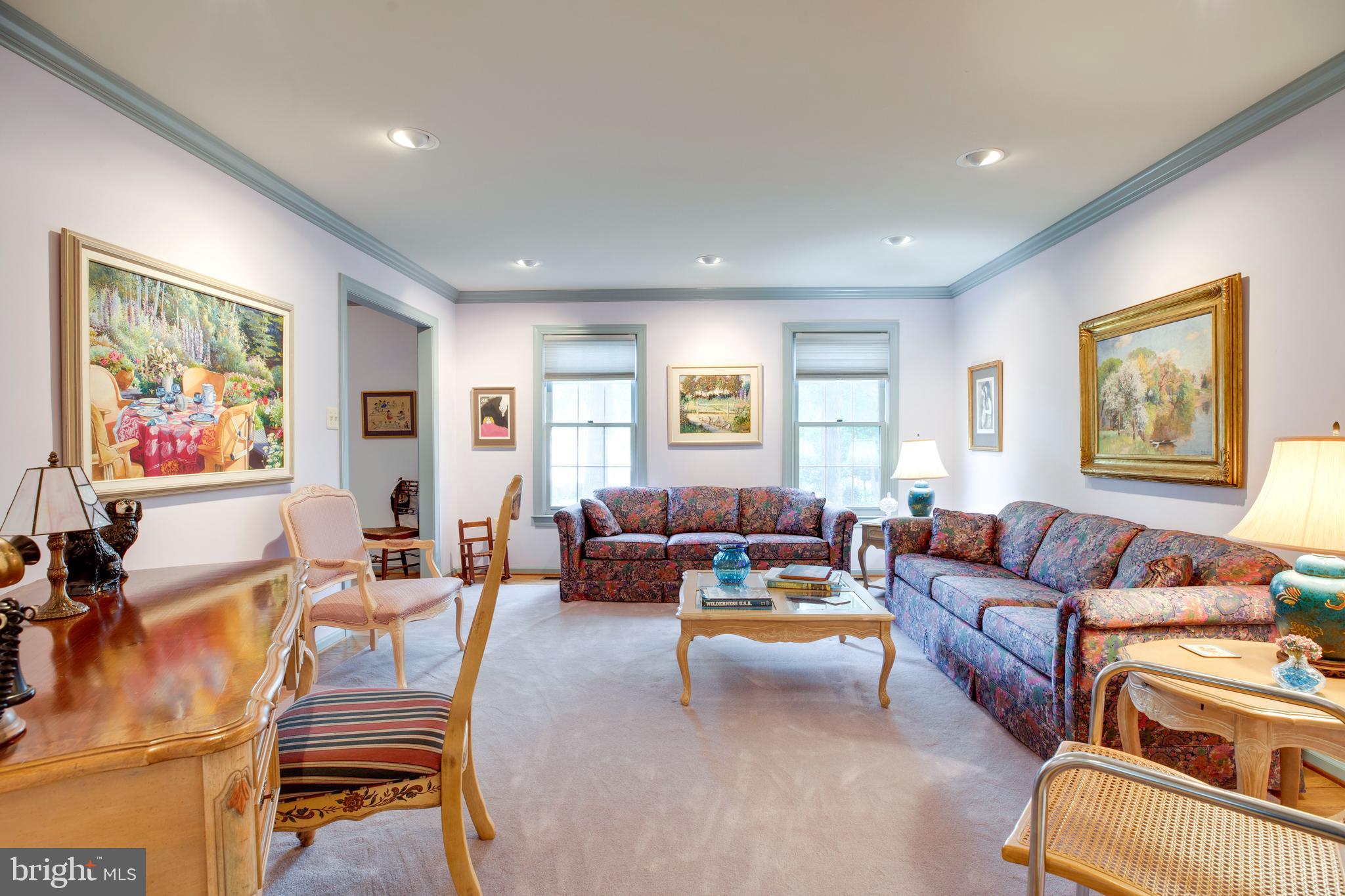 LINDSAY PARK - Residential