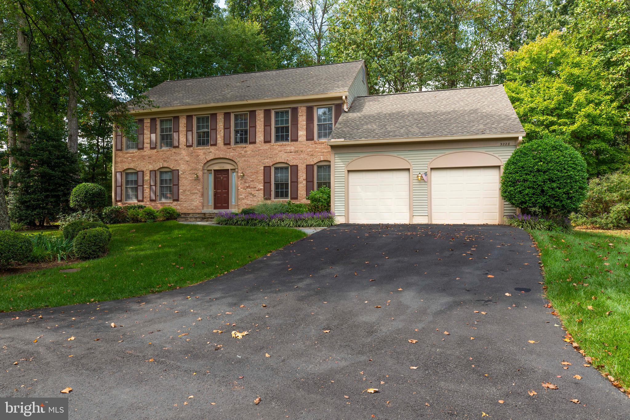 LINDSAY PARK - Residential