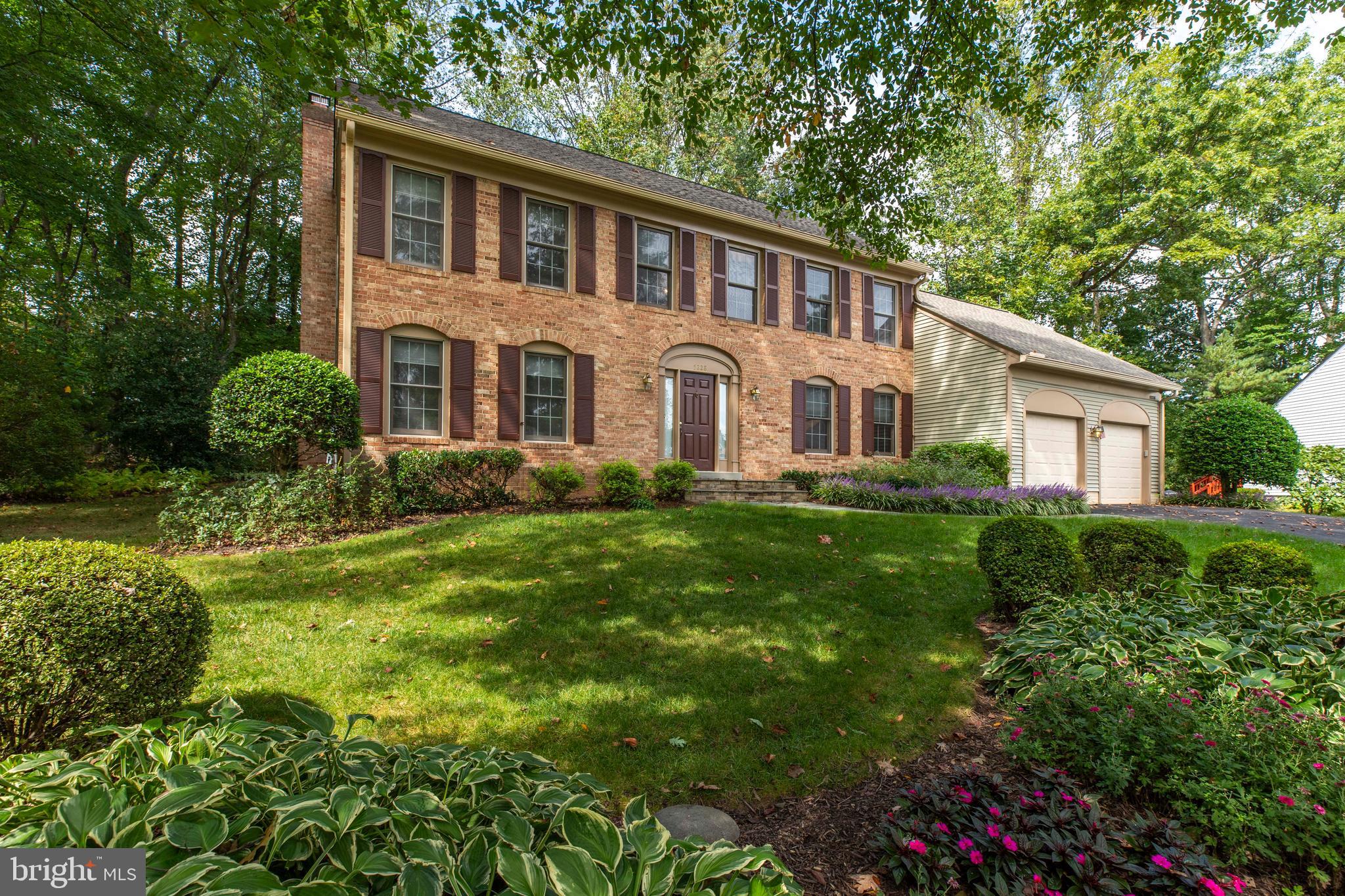 LINDSAY PARK - Residential