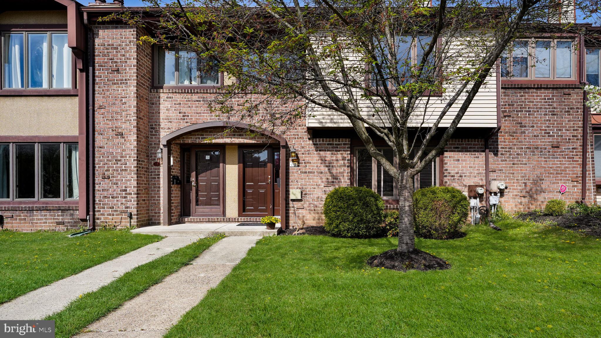 HEADLEY TRACE - Residential
