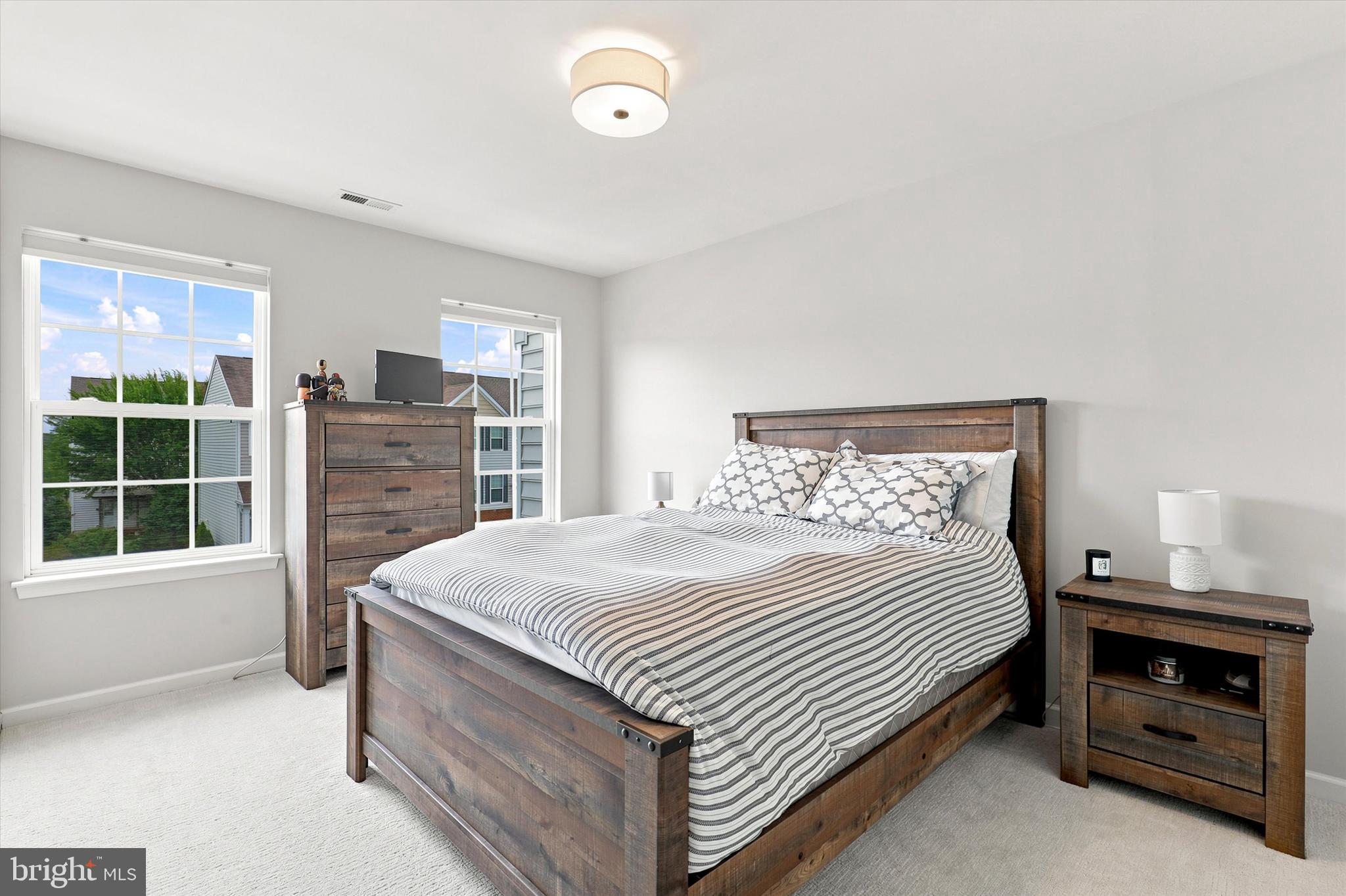 MONTGOMERY POINTE - Residential