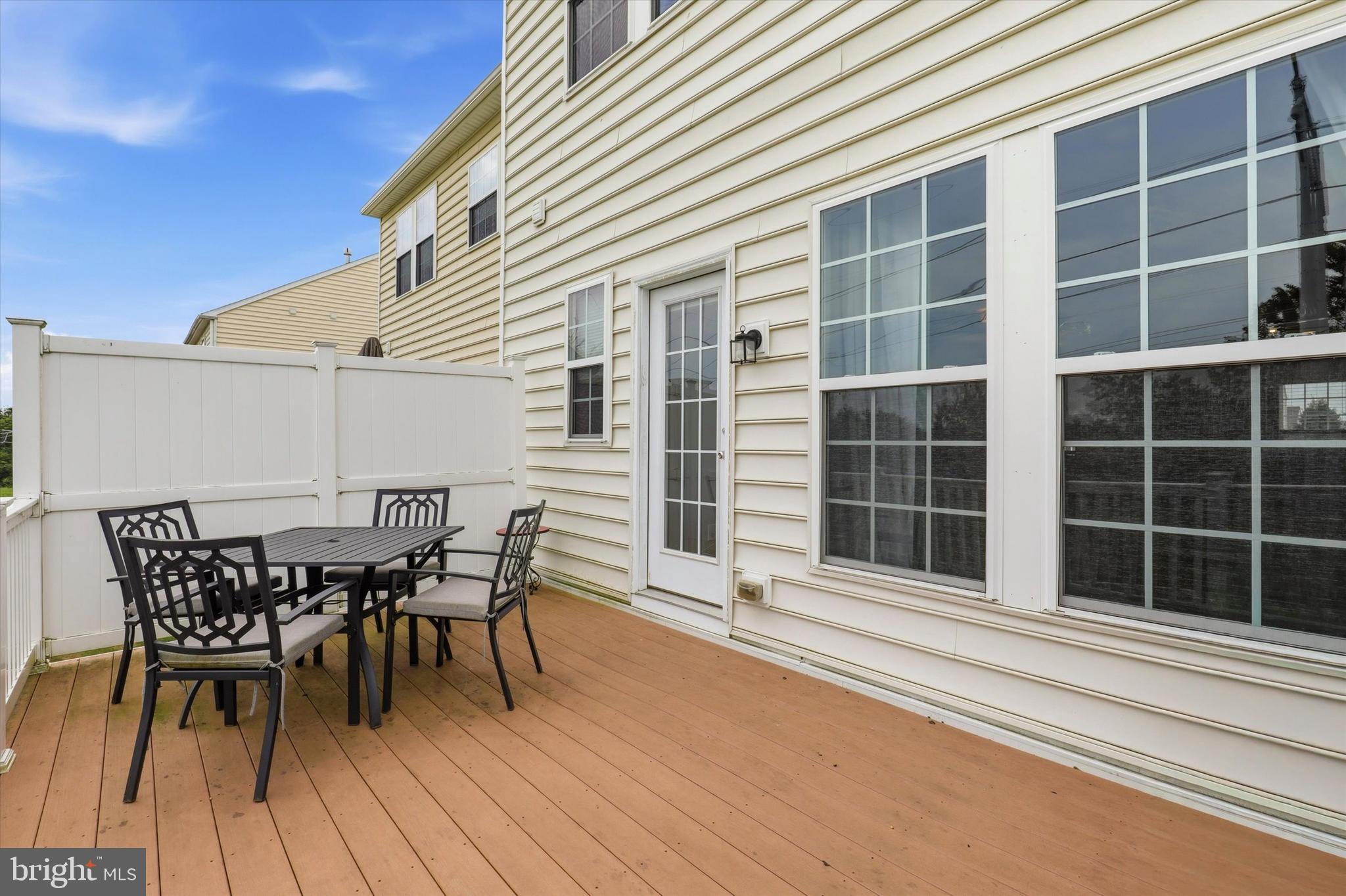 MONTGOMERY POINTE - Residential