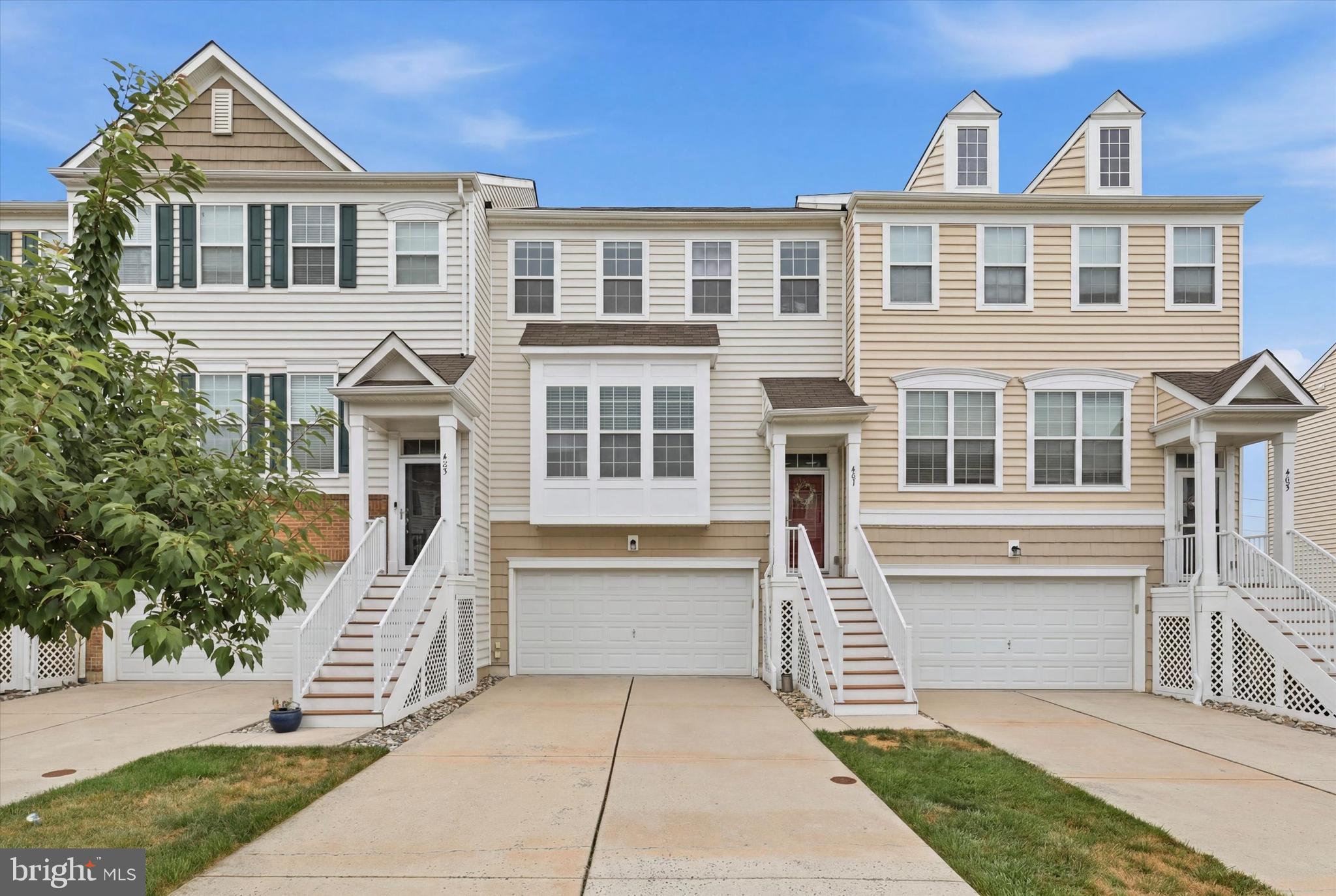 MONTGOMERY POINTE - Residential